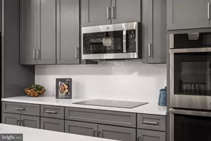 2167 Glacier Rd, Herndon, VA 20170 - Photo 9