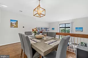 2046 Golf Course Dr, Reston, VA 20191 - Photo 13