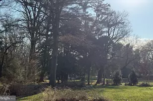 2807 Cedar Ln, Vienna, VA 22180 - Photo 3