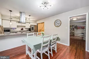 9514 Hagel Cir, Lorton, VA 22079 - Photo 5