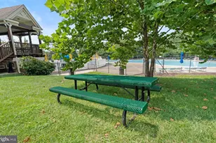 6917 Victoria Dr, Alexandria, VA 22310 - Photo 31