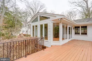 9018 Hamilton Dr, Fairfax, VA 22031 - Photo 37