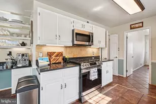 5405 Francy Adams Ct, Fairfax, VA 22032 - Photo 11