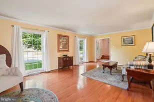 5405 Francy Adams Ct, Fairfax, VA 22032 - Photo 5