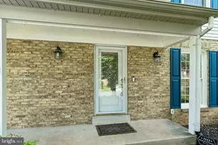 5405 Francy Adams Ct, Fairfax, VA 22032 - Photo 3