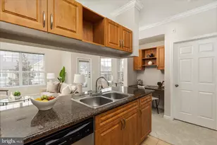 12933 Centre Park Cir, Herndon, VA 20171 - Photo 5