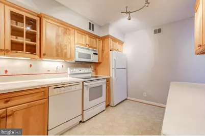 5902 Mount Eagle Drive #1501, Alexandria, VA 22303 - Photo 17