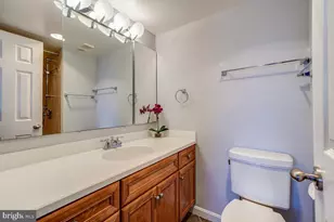 5902 Mt Eagle Dr, Alexandria, VA 22303 - Photo 25