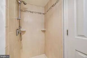 5902 Mt Eagle Dr, Alexandria, VA 22303 - Photo 27