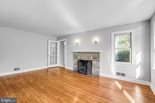 8230 Gregory Dr, Alexandria, VA 22309 - Photo 19