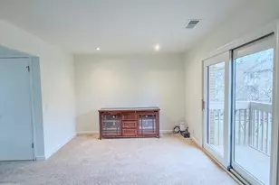 2437 Glengyle Dr, Vienna, VA 22181 - Photo 29