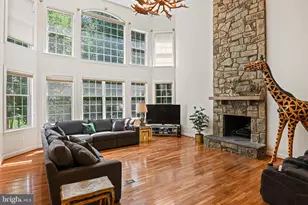 10509 Dunn Meadow Rd, Vienna, VA 22182 - Photo 19