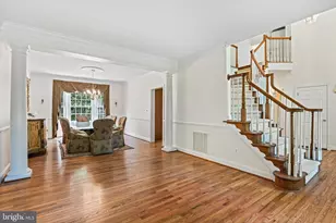 10509 Dunn Meadow Rd, Vienna, VA 22182 - Photo 11