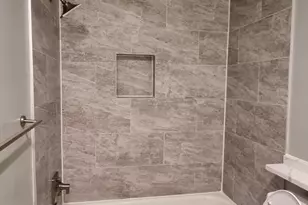 13111 Shadowbrook Ln, Fairfax, VA 22033 - Photo 17