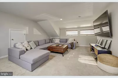 10600 Hunter Station Road, Vienna, VA 22181 - Photo 5