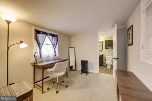 10600 Hunter Station Rd, Vienna, VA 22181 - Photo 19