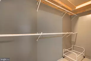 4009 Timber Oak Trl, Fairfax, VA 22033 - Photo 9