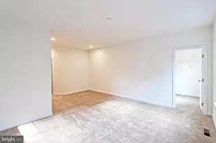 13652 Endeavour Dr, Herndon, VA 20171 - Photo 19