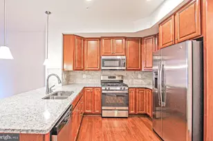 13652 Endeavour Dr, Herndon, VA 20171 - Photo 11