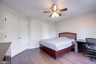 6808 Compton Valley Pl, Centreville, VA 20121 - Photo 17