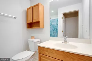 6808 Compton Valley Pl, Centreville, VA 20121 - Photo 21