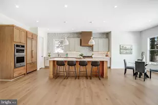 2633 Wooster Ct, Vienna, VA 22180 - Photo 5