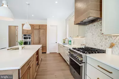 2633 Wooster Court, Vienna, VA 22180 - Photo 7