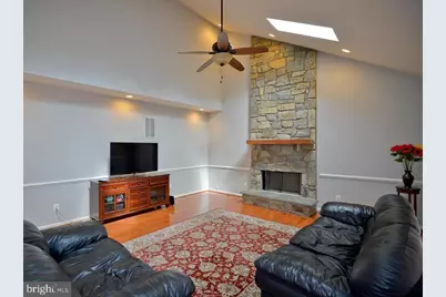 2821 Thistleberry Court, Herndon, VA 20171 - Photo 9