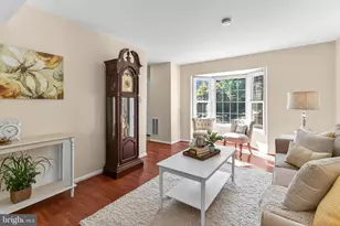 2810 Andiron Ln, Vienna, VA 22180 - Photo 5