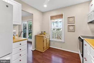 2810 Andiron Ln, Vienna, VA 22180 - Photo 15