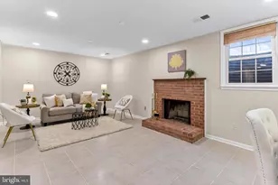 2810 Andiron Ln, Vienna, VA 22180 - Photo 25