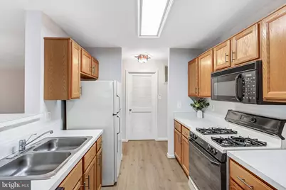 7532 Coxton Court #126, Alexandria, VA 22306 - Photo 9