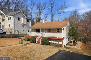 6436 Maplewood Dr, Falls Church, VA 22041 - Photo 3