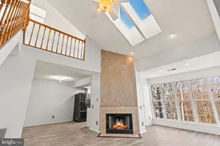 3903 Golf Tee Ct, Fairfax, VA 22033 - Photo 5