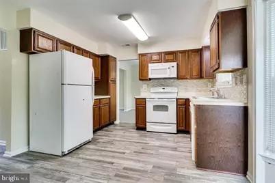 9707 Glenway Court, Burke, VA 22015 - Photo 7