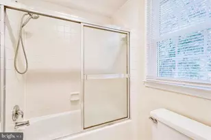 9707 Glenway Ct, Burke, VA 22015 - Photo 11