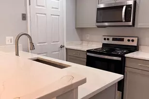 4303 Pembrook Village Dr, Alexandria, VA 22309 - Photo 3