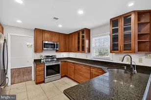 102 Cunningham Park Ct SE, Vienna, VA 22180 - Photo 7