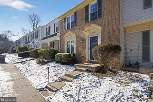 5816 Apple Wood Ln, Burke, VA 22015 - Photo 3