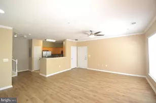 5117 Travis Edward Way, Centreville, VA 20120 - Photo 7