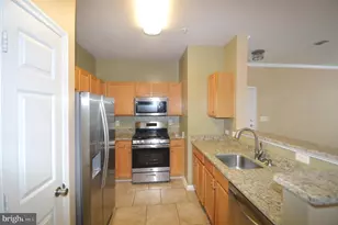 5117 Travis Edward Way, Centreville, VA 20120 - Photo 13