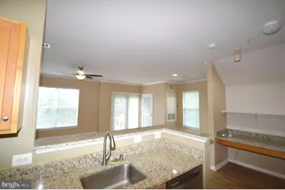 5117 Travis Edward Way #5117H, Centreville, VA 20120 - Photo 15