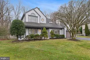 13901 Waverly Creek Ct, Chantilly, VA 20151 - Photo 3