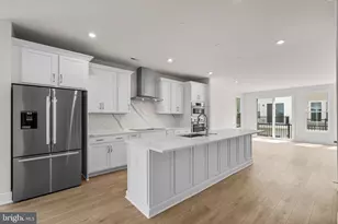 13922 Aviation Pl, Herndon, VA 20171 - Photo 9