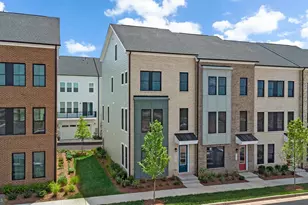 13922 Aviation Pl, Herndon, VA 20171 - Photo 3