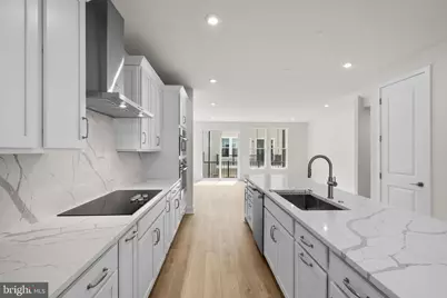 13922 Aviation Place, Herndon, VA 20171 - Photo 11