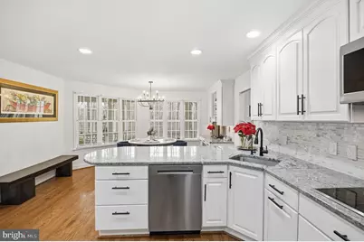 11728 Stuart Mill Road, Oakton, VA 22124 - Photo 7