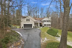 11728 Stuart Mill Rd, Oakton, VA 22124 - Photo 47