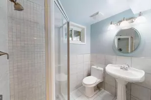 6602 Greenview Ln, Springfield, VA 22152 - Photo 15