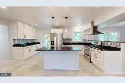 6602 Greenview Lane, Springfield, VA 22152 - Photo 11